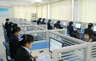 电子商务专业路怎么走